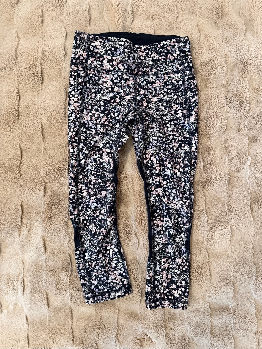 Lululemon Pace Rival NWOT
